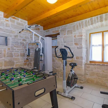 Beautiful Home In Bokordici With Sauna Bokordici