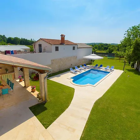 Beautiful Home In Bokordici With Sauna