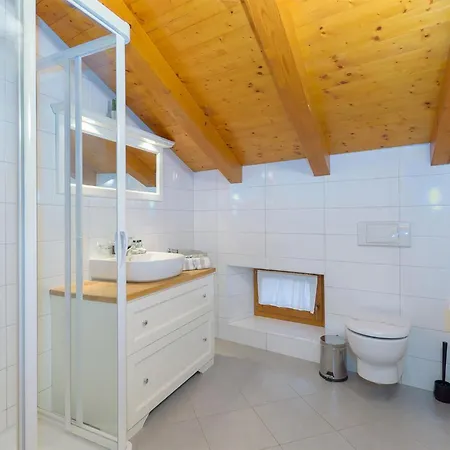 Beautiful Home In Bokordici With Sauna Holiday home Bokordici