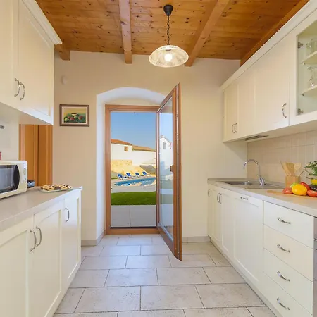 Beautiful Home In Bokordici With Sauna Bokordici